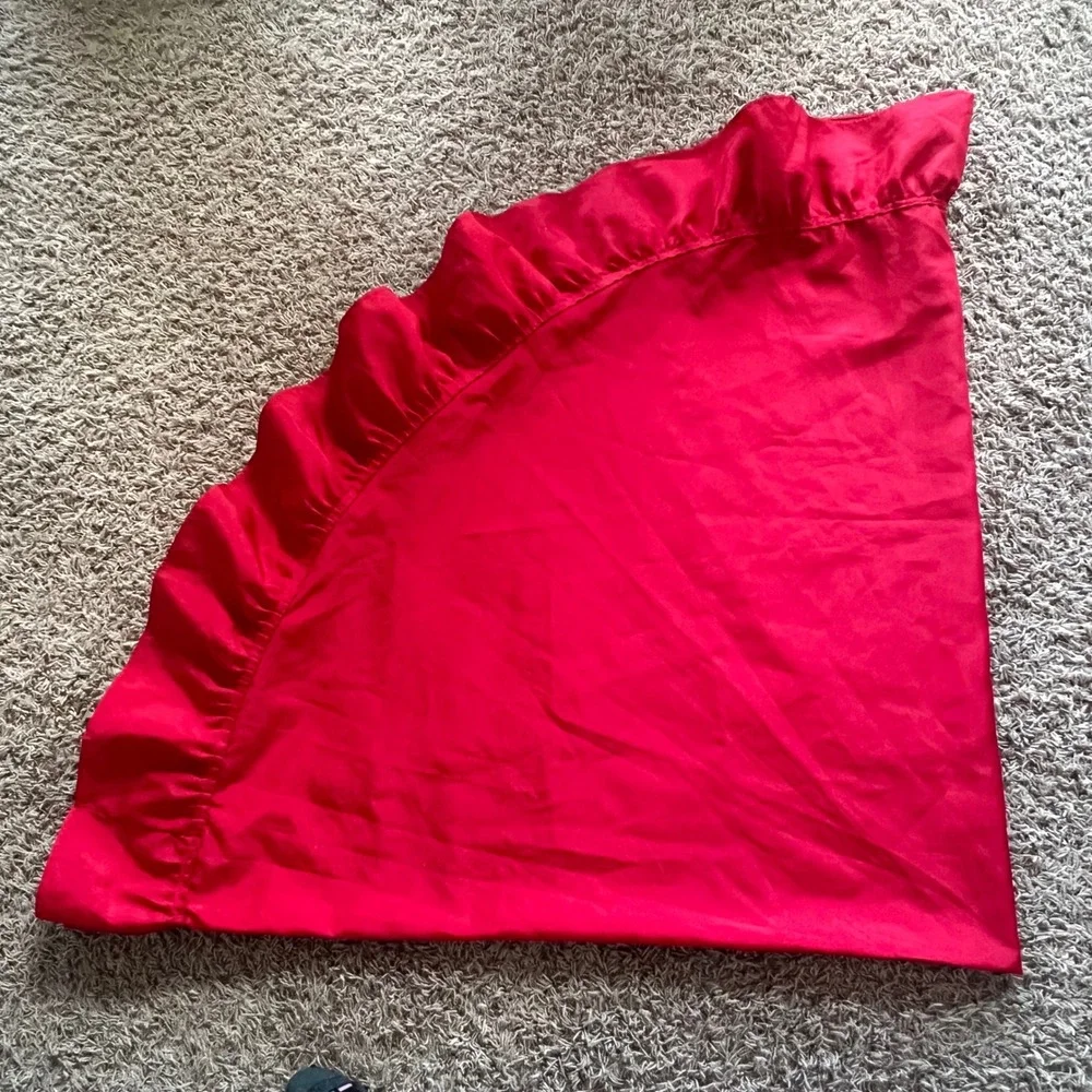 Red Ruffled Round Tablecloth 70 Inch Satin Finish Polyester Holiday Decor